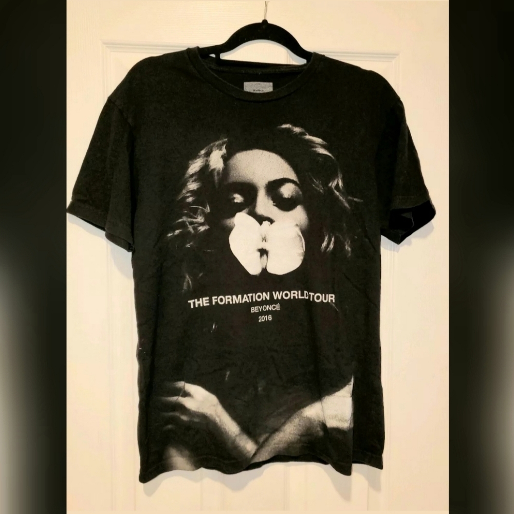 Beyonce the formation world tour t-shirt Sz M